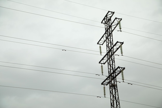 Línea eléctrica de transmisión Torre de alta tensión
