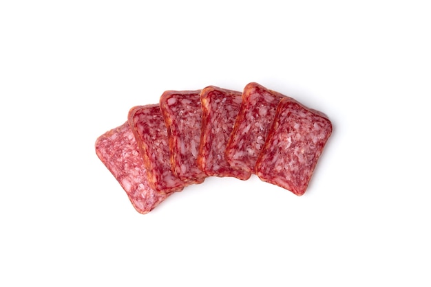 Linguiça salame isolada no branco