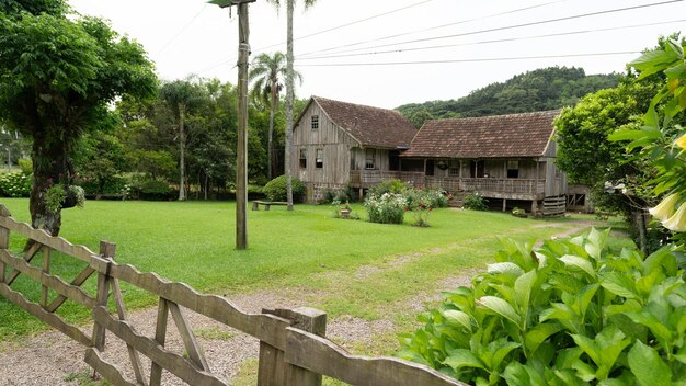 Linha Bonita Road Linha Nova passando por Casa Centenaria em Gramado, no Estado do Rio Grande do Sul