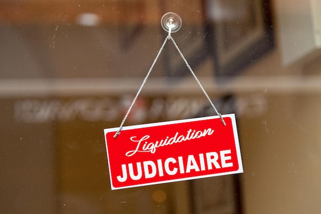 Foto liquidation judiciaire geschlossenes schild