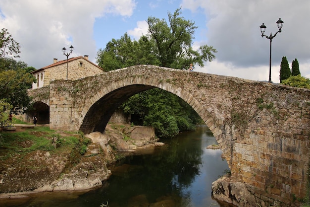 Foto lirganes-hauptbrücke