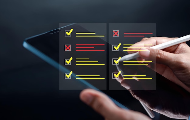 Lista de comprobación y marca de comprobación Aprobar la gestión de la calidad con garantía de calidad o QA y control de calidad o QC y mejora Certificación de estandarización