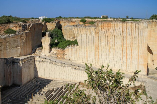 Foto lithica - cantera de piedra arenisca shostal con laberinto