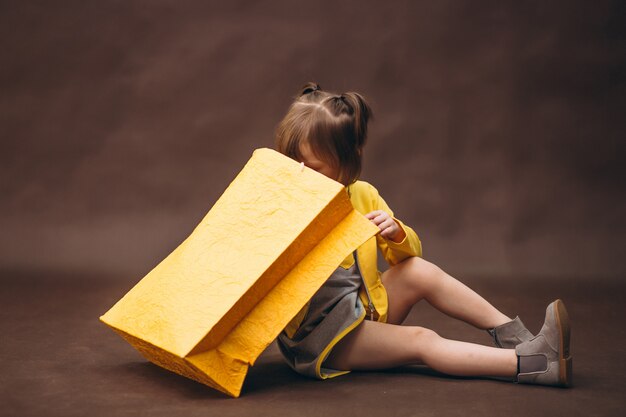 Little girl model studio shopping