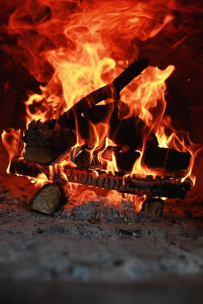 llama fuego en el horno