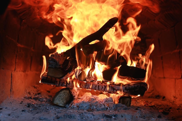 llama fuego en el horno