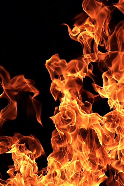 Las llamas de la erupción de Inferno en la superficie oscura