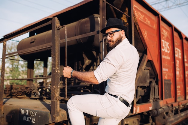 Foto llevaba el hombre llevaba blanco