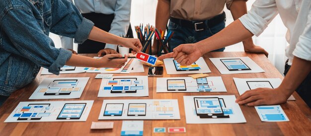 Lluvia de ideas sobre el diseño de la interfaz de usuario del desarrollador frontend creativo