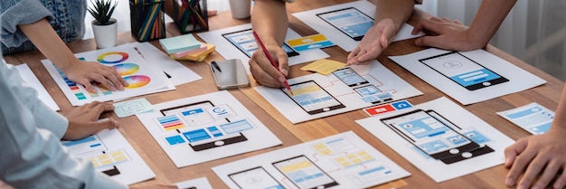 Lluvia de ideas sobre el diseño de la interfaz de usuario del desarrollador frontend creativo