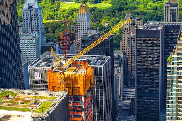 Foto local de construção de edifícios modernos na cidade