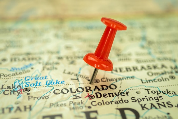 Localização Mapa do estado do Colorado com alfinete vermelho apontando closeup EUA Estados Unidos da América
