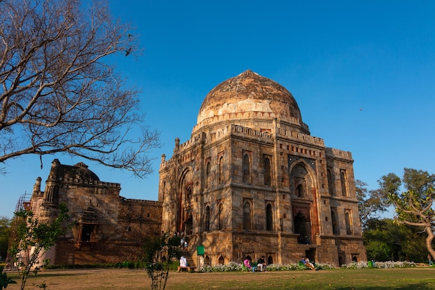 Lodhi Gardens ist ein Stadtpark in Neu-Delhi, Indien, der sich über 90 Hektar erstreckt