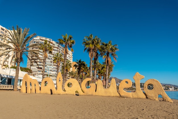 Logo des Malagueta-Strandes und seiner Palmen in der Stadt Malaga, Andalusien. Spanien