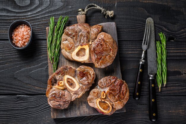 Lomo de ternera cocido al osso buco, ossobuco italiano