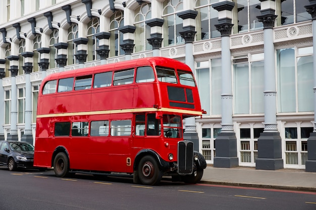 London Red Bus tradicional antiguo