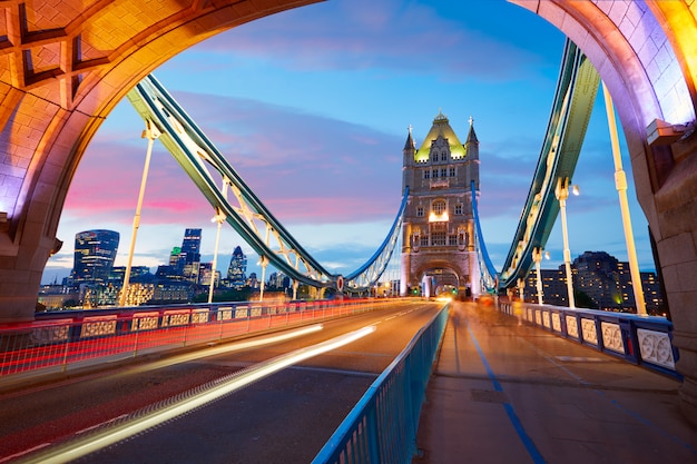 London Tower Bridge Sonnenuntergang auf der Themse