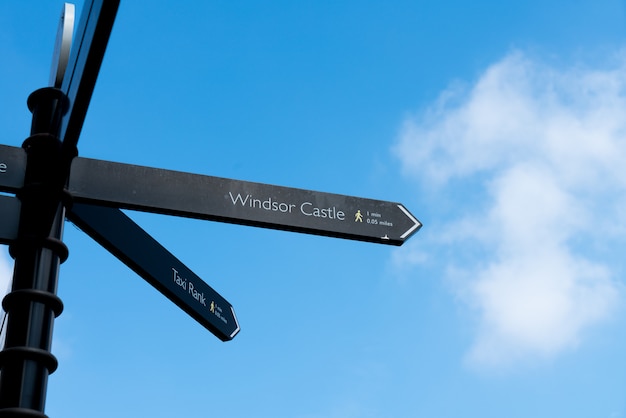 Longa caminhada no Castelo de Windsor, Reino Unido, Londres no verão