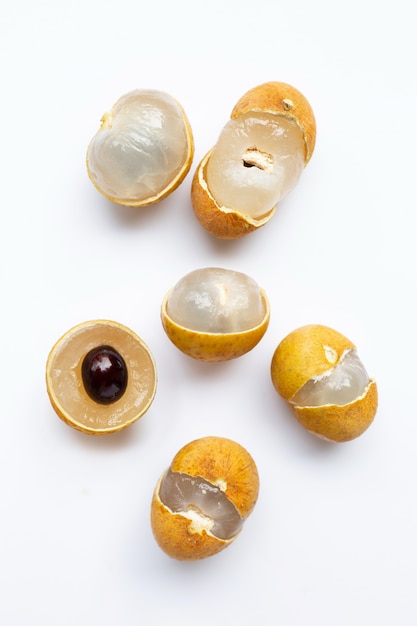 Longan isolado