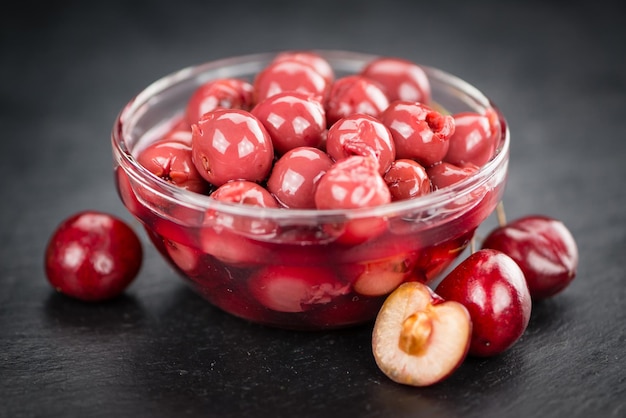 Losa de Pizarra con Cerezas en Conserva