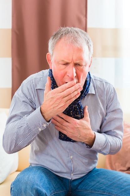 Älterer Husten und Grippe