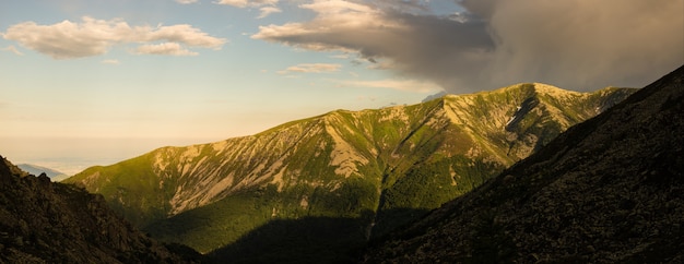 Última luz en la cresta