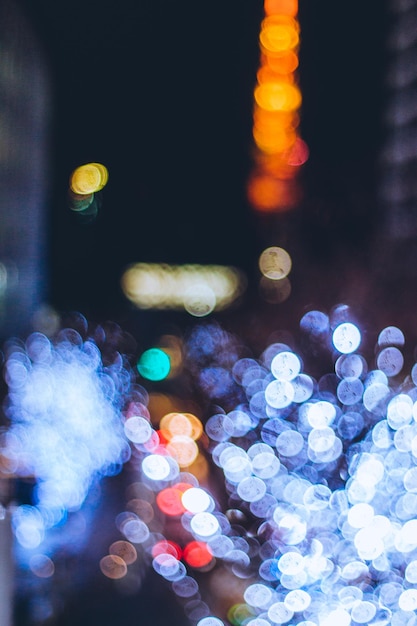 Foto luces de la ciudad desenfocadas por la noche