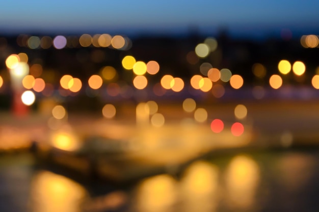 Foto luces de la ciudad con hermoso efecto bokeh