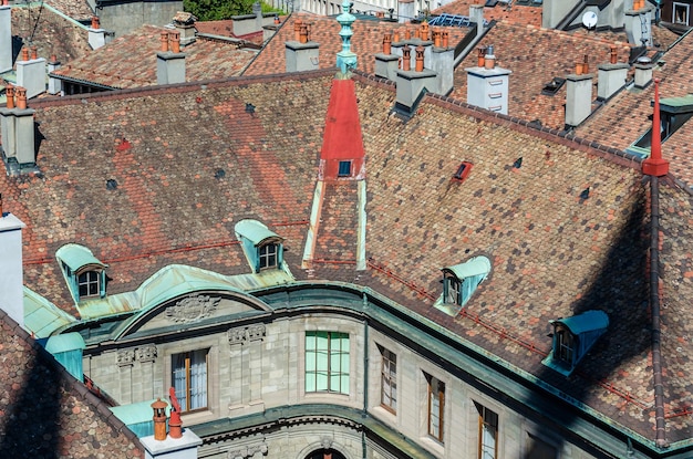 Luftansicht auf architektonische Details in der Altstadt von Genf, Schweiz