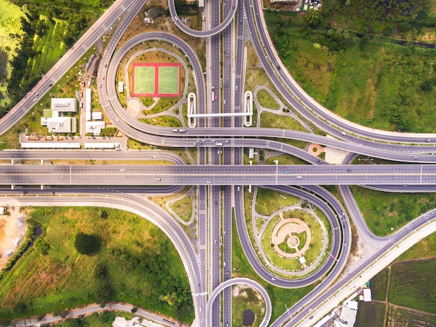 Foto luftansicht der autobahn