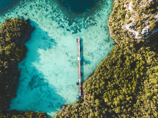 Foto luftansicht der schönen lagune