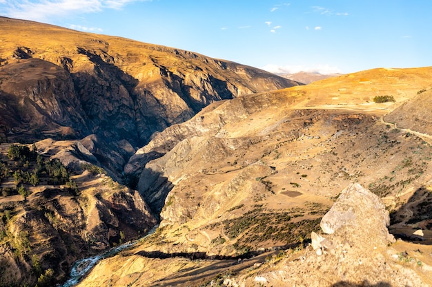 Luftaufnahme der Anden in Junin, Peru