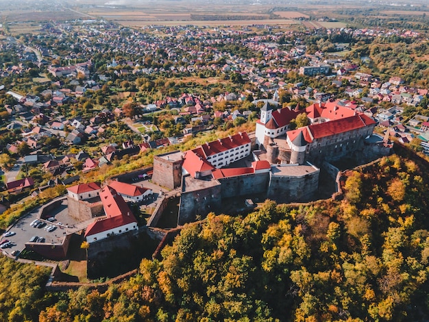 Luftaufnahme der Burg Palanok