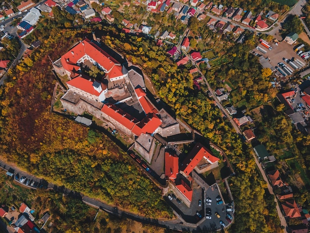 Luftaufnahme der Burg Palanok