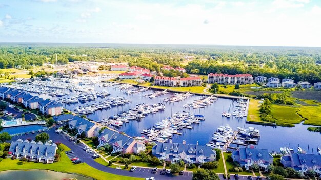 Luftaufnahme der Intercoastal Marina in South Carolina.