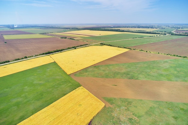 Luftaufnahme der landwirtschaftlichen Wiese