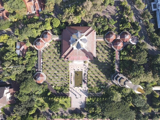 Luftaufnahme der Moschee in Yogyakarta Indonesien