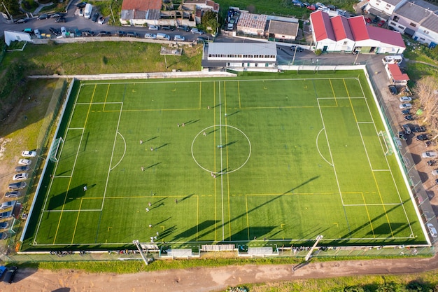 Luftaufnahme des Fußballplatzes