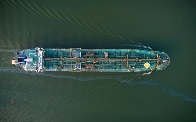 Luftaufnahme des großen allgemeinen Frachtschiff-Tanker-Massengutfrachters