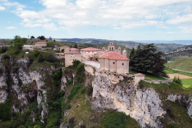 Luftaufnahme des Santa Casilda-Schreins