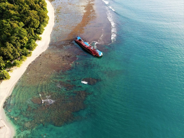 Luftaufnahme des schönen Strandpanoramas für den Hintergrund.