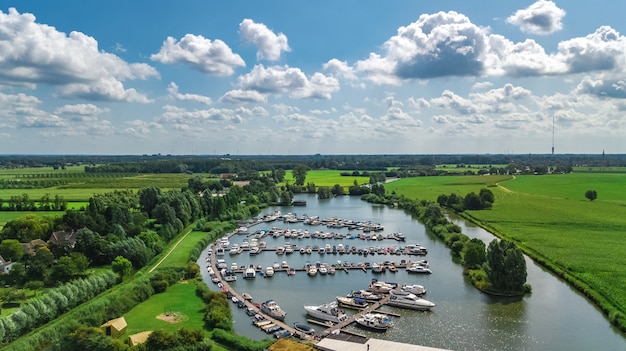 Foto luftaufnahme des yachthafens, niederlande