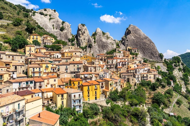 Luftaufnahme von Castelmezzano, Basilikata, Italien