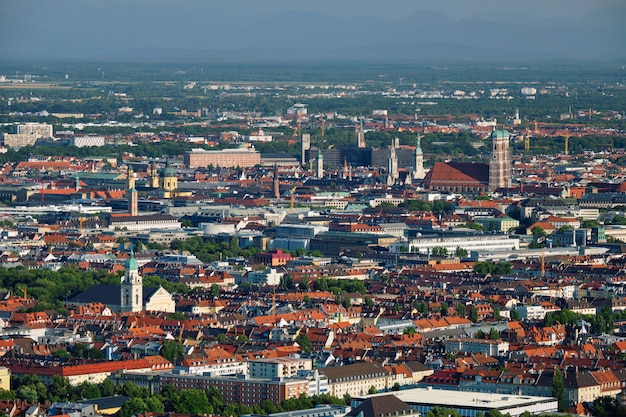 Luftaufnahme von München. München, Bayern, Deutschland