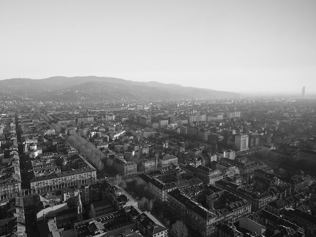 Luftaufnahme von Turin in Schwarzweiß