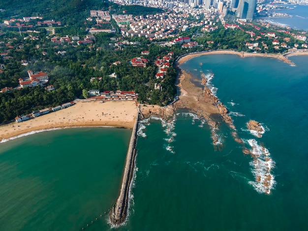 Luftaufnahmen der wunderschönen Küstenstadt Qingdao