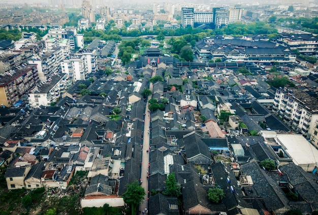 Luftaufnahmen von alten Gebäuden in der Innenstadt von Xuzhou, Jiangsu