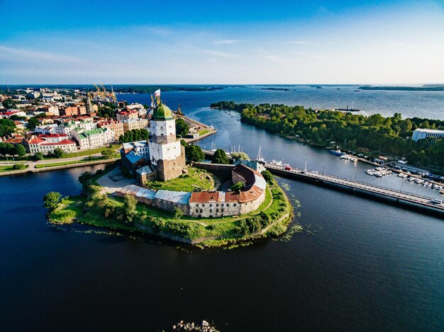 Luftbild von Wyborg Stadtpanorama Russland Schöne Sommerlandschaft