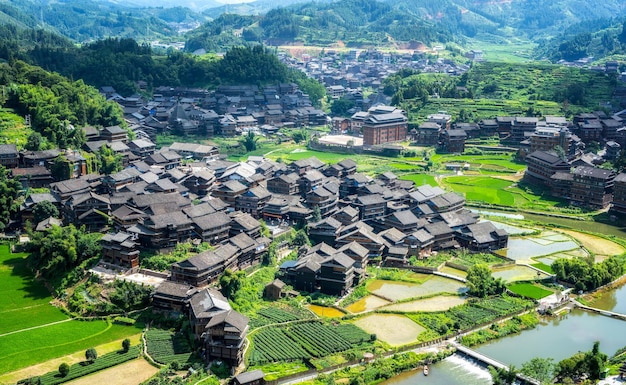 Luftbildpanorama alter Wohnstätten in Chengyang Bazhai Sanjiang