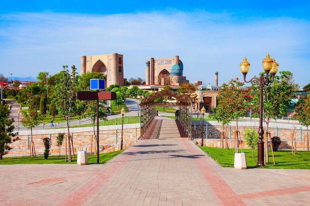 Foto luftpanorama der bibi-khanym-moschee in samarkand